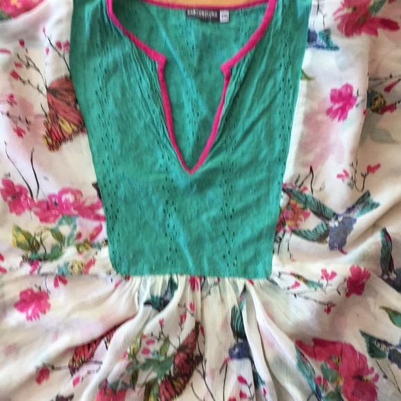 Earthbound Trading Boho eyelet/spring floral tunic - Picture 2 of 8